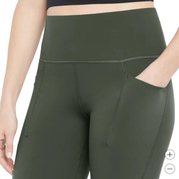 NEW Gap Fit Women's M Green Flare Leggings Green Side Pocket - Picture 4 of 15